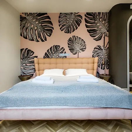 K52 Luxury 4bdrm 4bthrm דירה