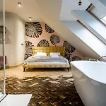 K52 Luxury 4bdrm 4bthrm * Budapešť