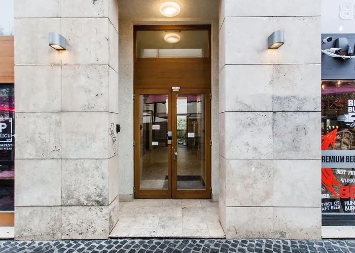 K52 Luxury 4bdrm 4bthrm דירה *