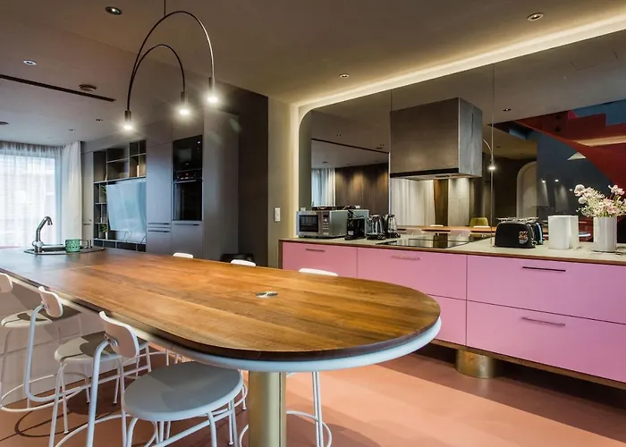 K52 Luxury 4bdrm 4bthrm דירה